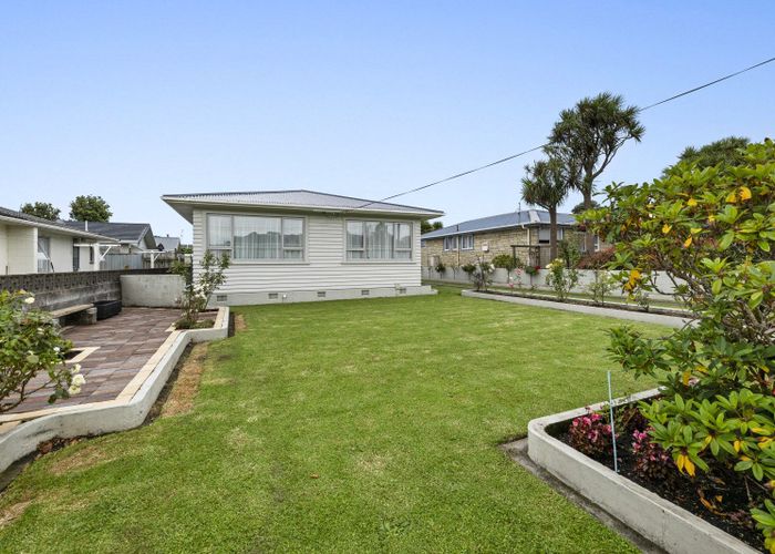  at 122 Ngamotu Road, Spotswood, New Plymouth