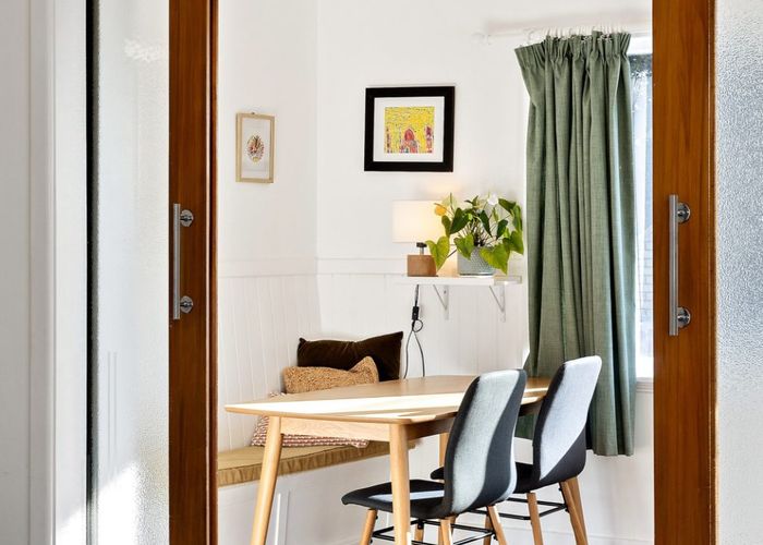  at 6 Renfrew Avenue, Sandringham, Auckland
