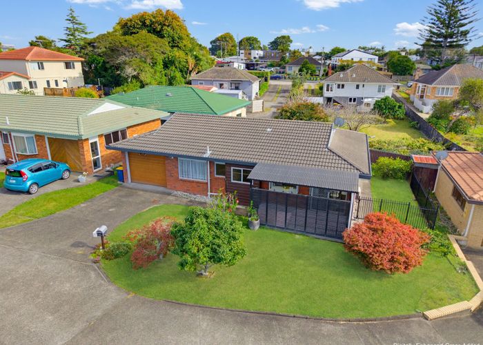  at 52 Bodi Place, Te Atatu South, Waitakere City, Auckland
