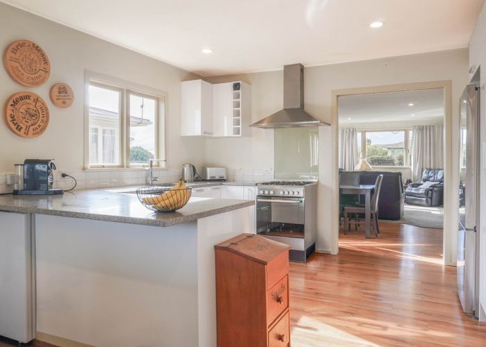  at 12 Gilliam Street, New Lynn, Waitakere City, Auckland