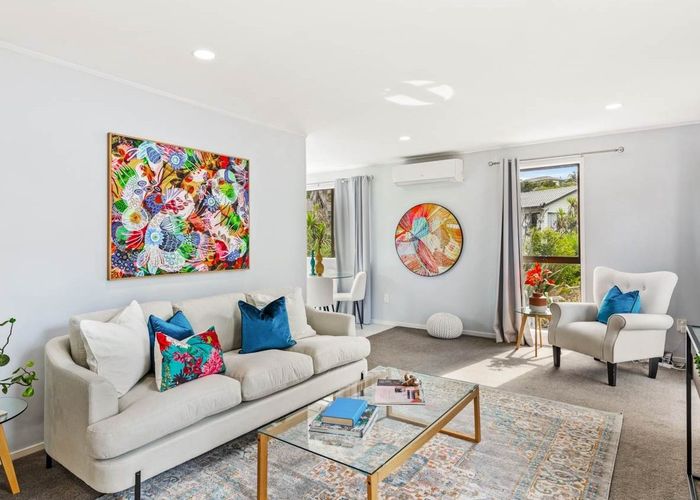  at 14 Babington Place, Torbay, Auckland