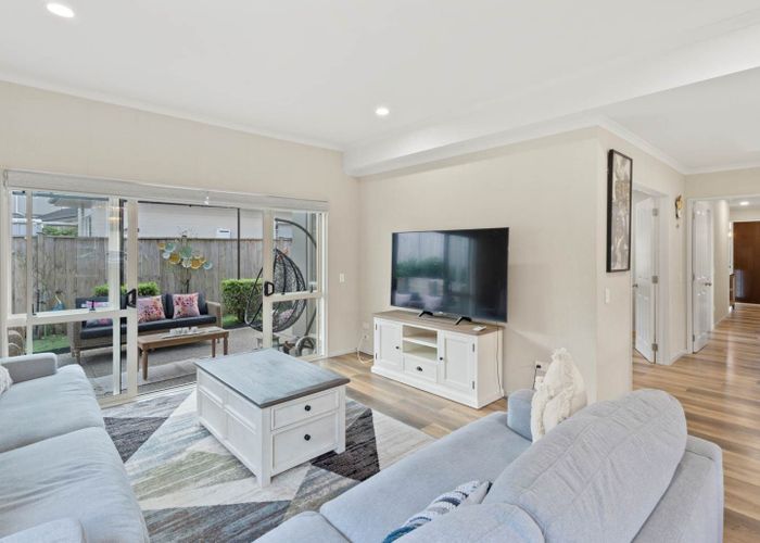  at 10 Mission Heights Drive, Flat Bush, Manukau City, Auckland