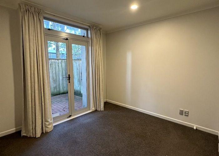  at 32/305 Evans Bay Parade, Hataitai, Wellington, Wellington