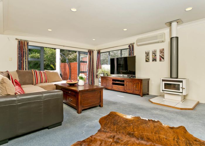  at 1/159 Glendhu Road, Bayview, Auckland