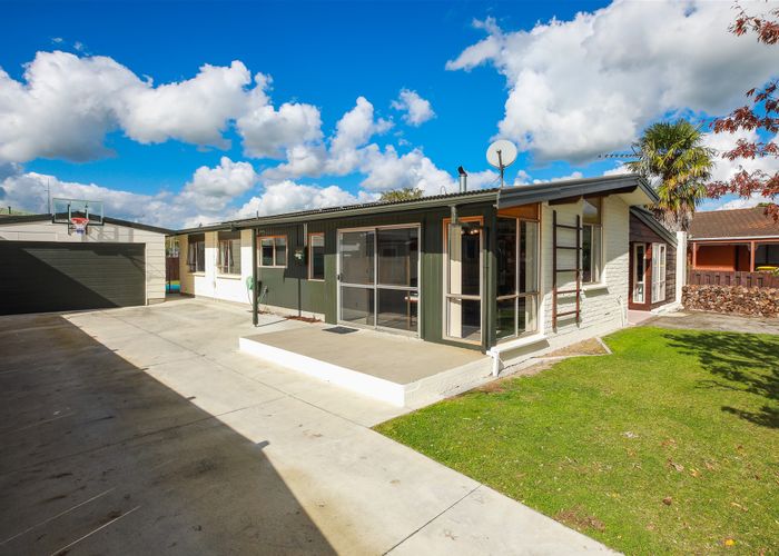  at 62 Aurora Terrace, Hillcrest, Hamilton