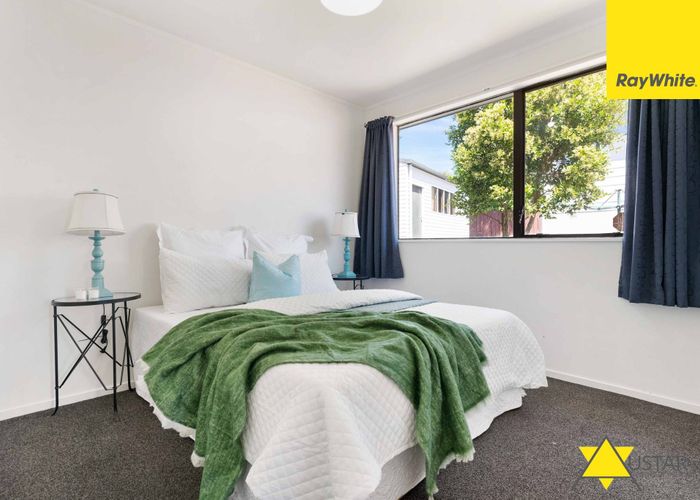  at 206 Solar Road, Glen Eden, Waitakere City, Auckland
