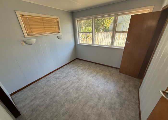  at 57 Chatsworth Crescent, Pakuranga Heights, Manukau City, Auckland