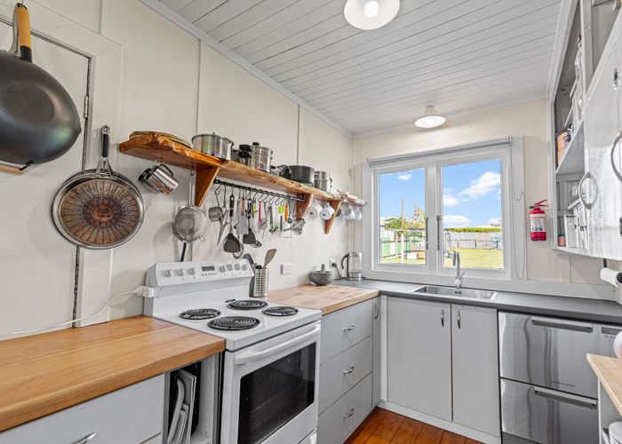  at 10 Kawakawa Street, Whanganui East, Whanganui, Manawatu / Whanganui