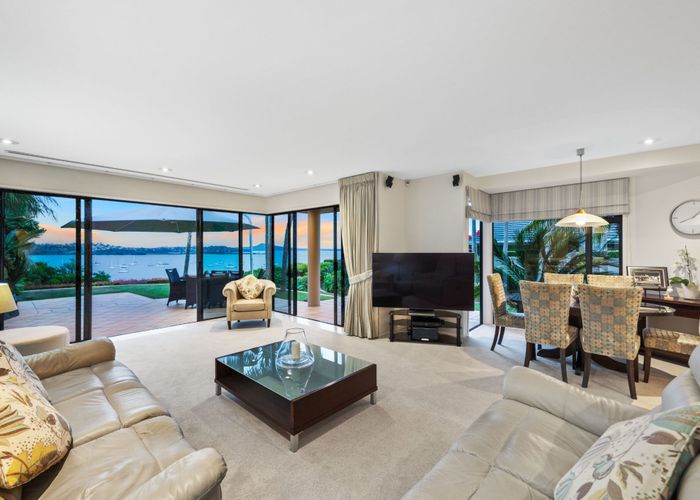  at 37 Clyside Avenue, Half Moon Bay, Manukau City, Auckland