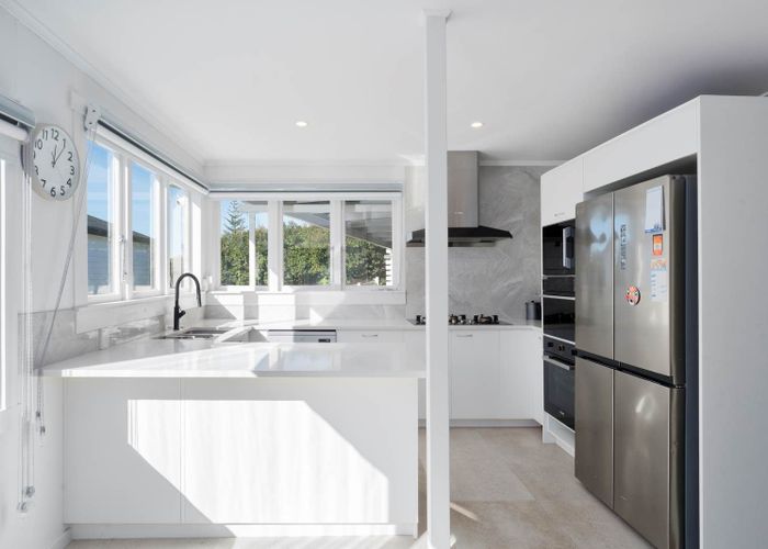  at 141 Glengarry Road, Glen Eden, Waitakere City, Auckland