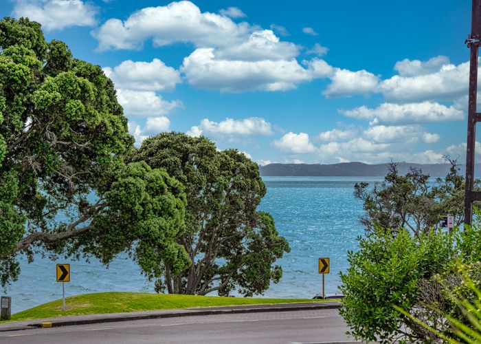 at 1/101 Selwyn Road, Howick, Auckland