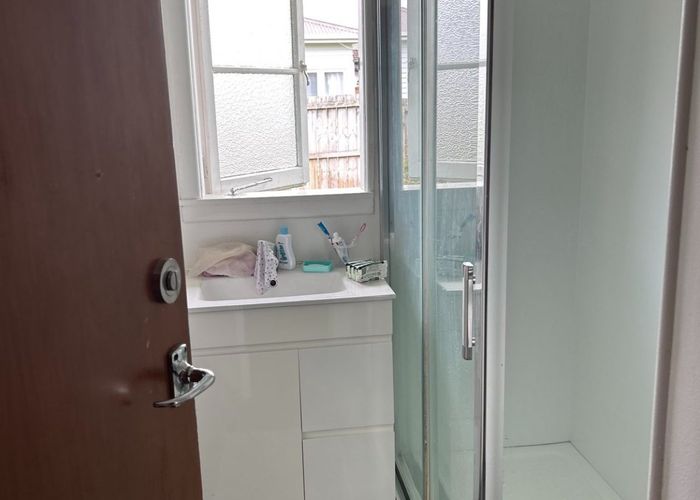  at 7A Wedgwood Avenue, Mangere East, Manukau City, Auckland