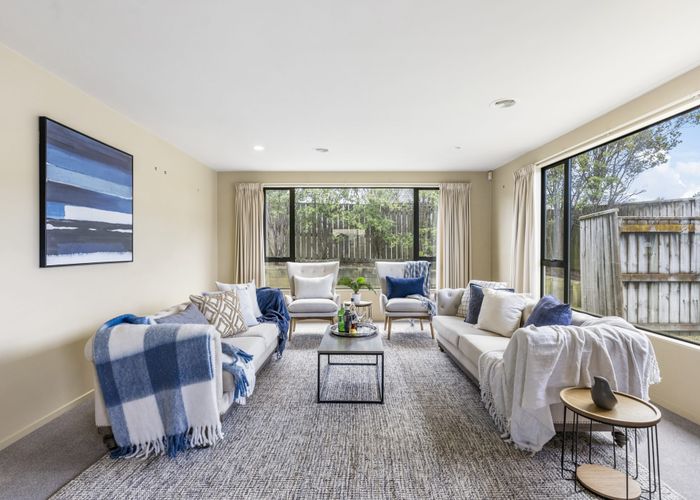  at 16 Greenstone Place, Aotea, Porirua
