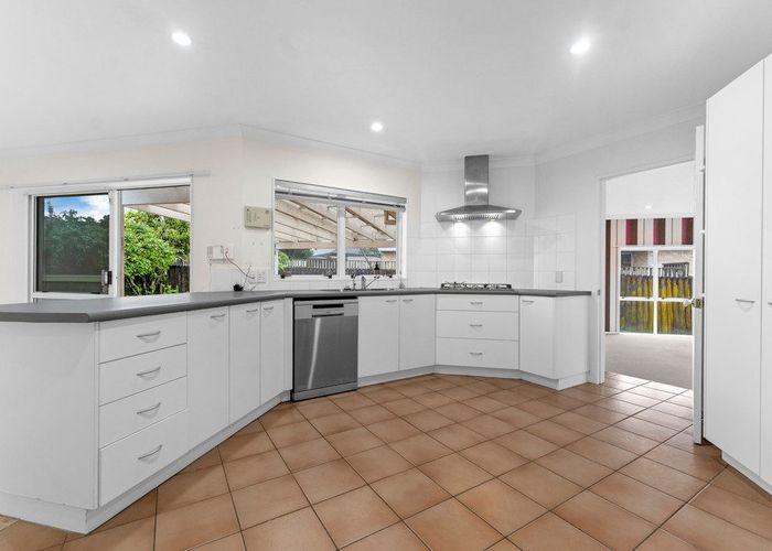  at 6 Aristoy Close, Conifer Grove, Papakura, Auckland