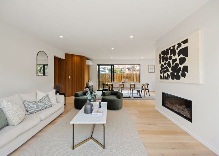  at 4/15 Lake Domain Drive, Hamilton Lake, Hamilton, Waikato