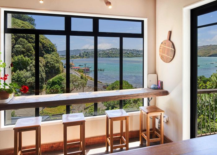  at 82 Paremata Road, Paremata, Porirua
