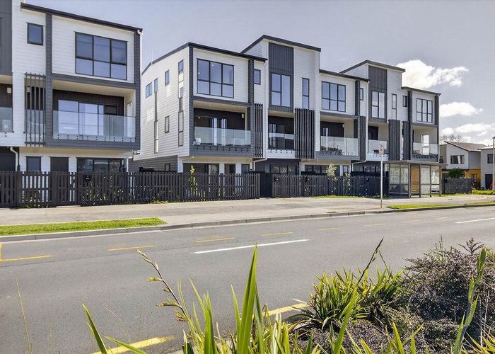  at 4 Kanorau Way, Hobsonville, Waitakere City, Auckland
