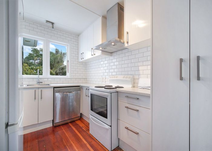  at 2/11 Farrar Street , Grey Lynn, Auckland City, Auckland