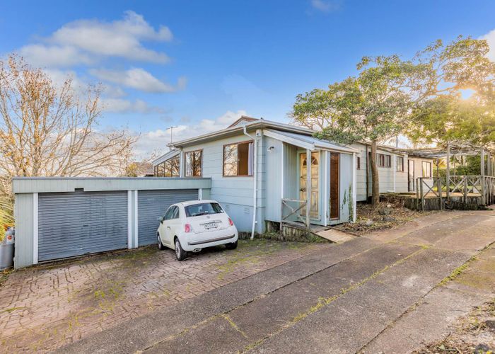  at 13 Sispara Place, Beach Haven, Auckland