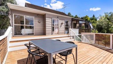  at 2/68 Ayton Drive, Tōtara Vale, Auckland