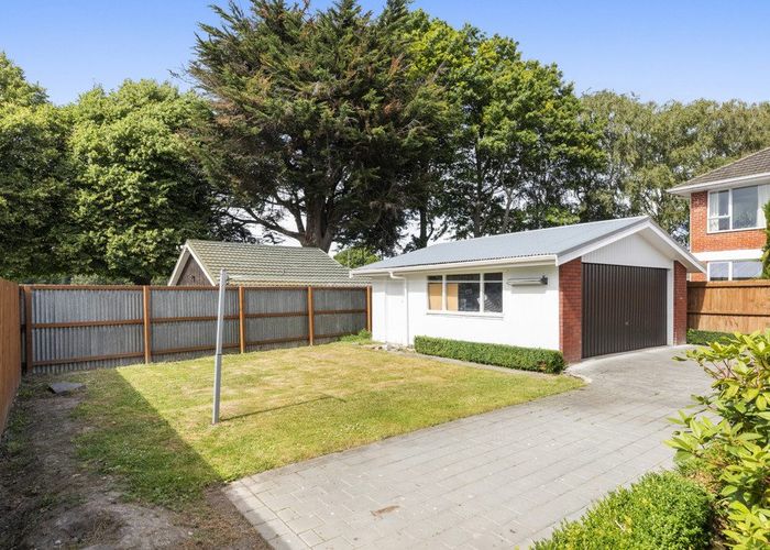  at 17 Newbridge Place, Ilam, Christchurch City, Canterbury