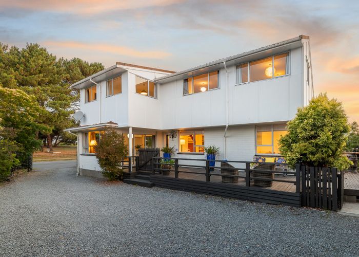  at 209 Queenspark Drive, Parklands, Christchurch City, Canterbury