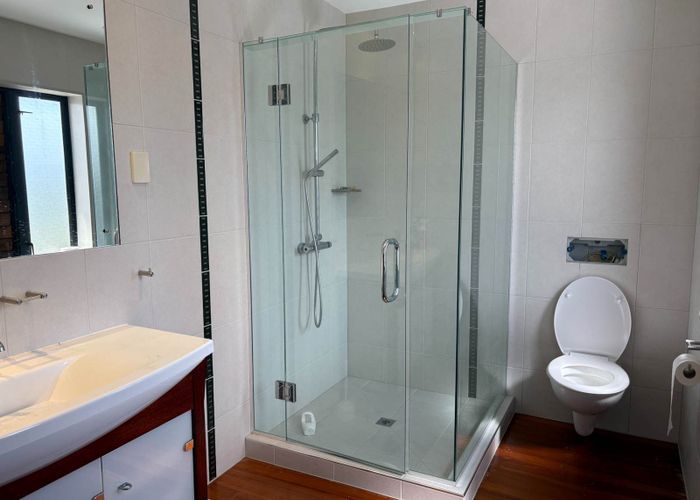  at 18 Sea Spray Drive, Bucklands Beach, Manukau City, Auckland