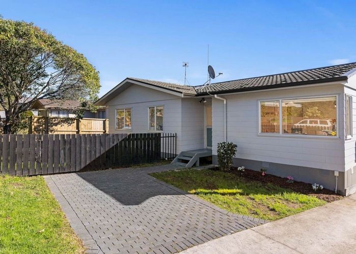  at 76A Borich Road, Sunnyvale, Auckland