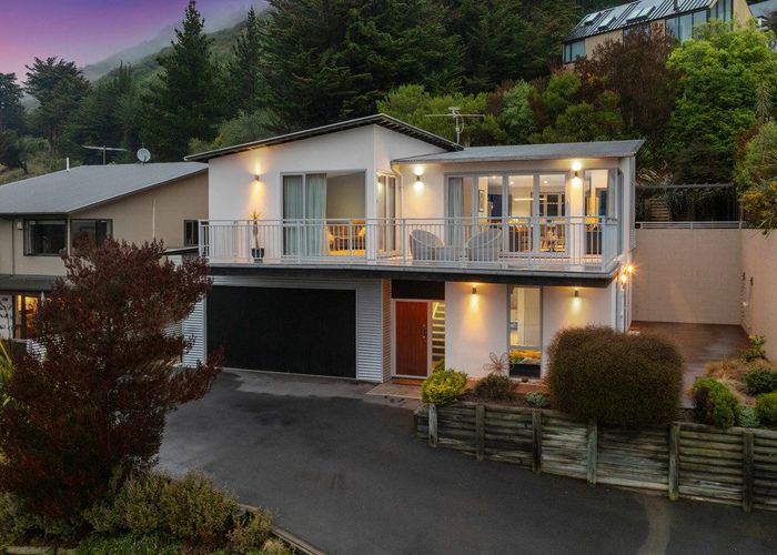  at 5 Emerald Lane, Cashmere, Christchurch