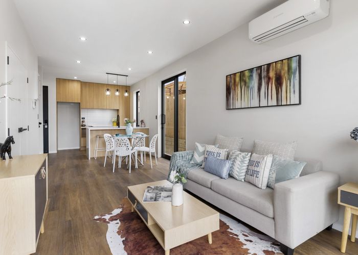  at 121 Reeves Road, Pakuranga Heights, Manukau City, Auckland