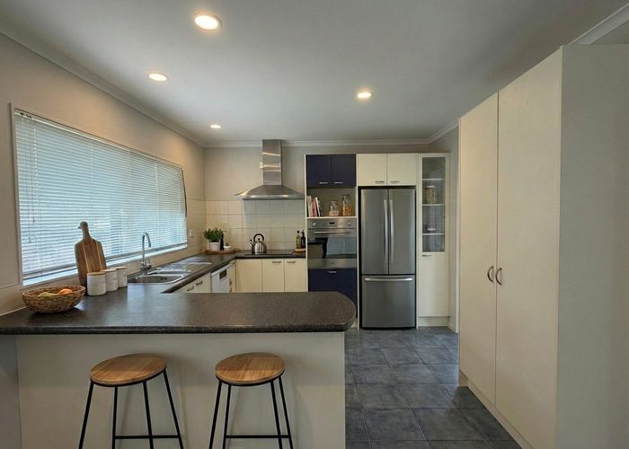  at 8 Camith Cl, Flat Bush, Manukau City, Auckland