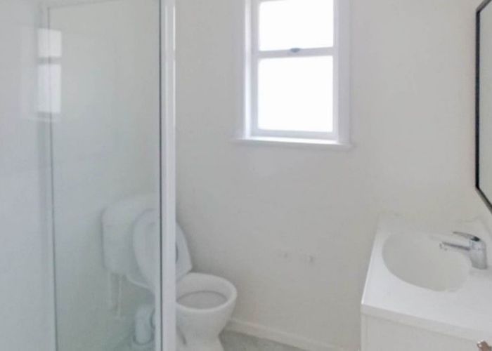  at 2/509 Richardson Road, Mount Roskill, Auckland