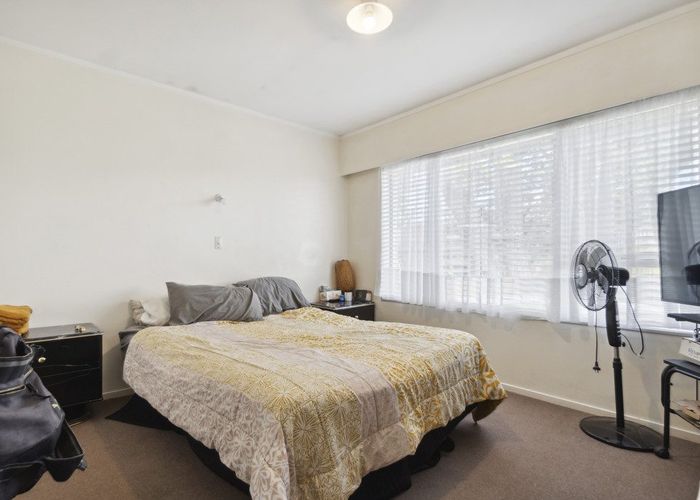  at 2/47 Tennessee Avenue, Mangere East, Manukau City, Auckland