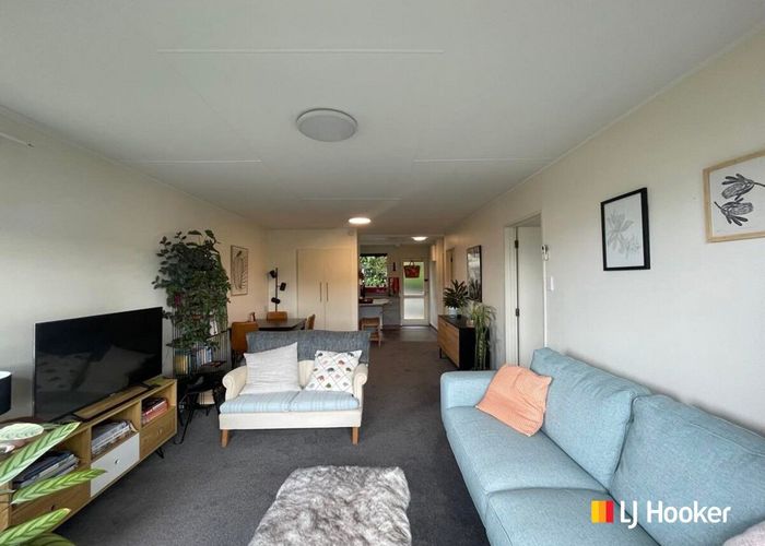  at 2/84 Warrender Street, North Dunedin, Dunedin, Otago