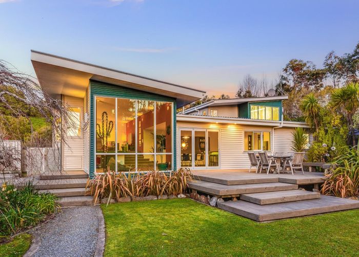  at 21 Paekakariki Hill Road, Porirua