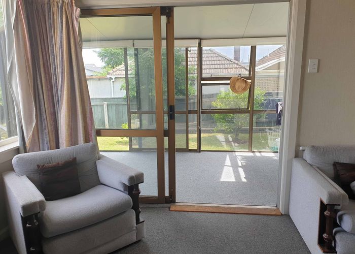  at 9 Karamua, Takaro, Palmerston North, Manawatu / Whanganui