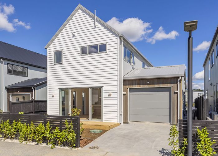  at 2 Kartolina Crescent, Kumeu, Rodney, Auckland