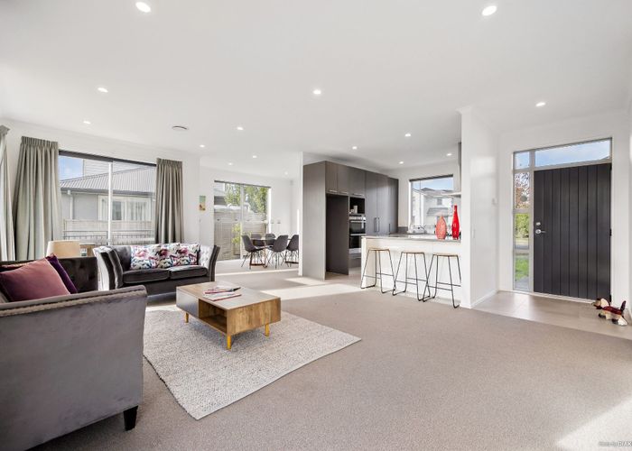  at 83 Mackay Drive, Greenhithe, Auckland