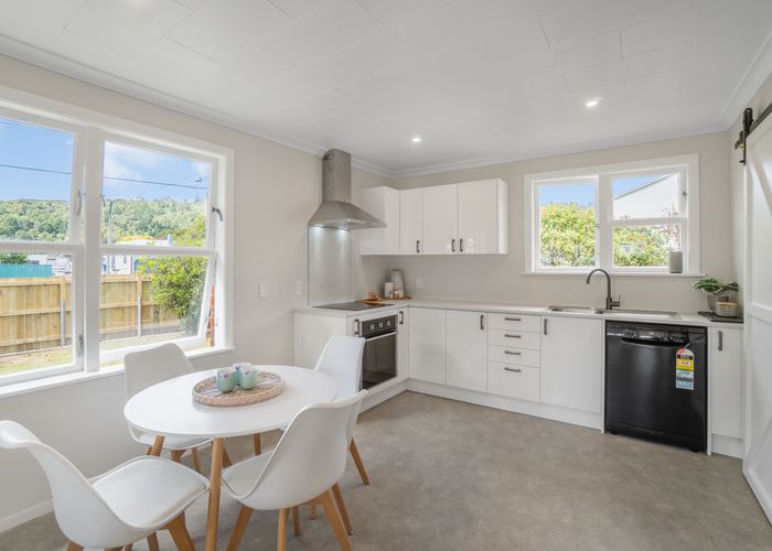  at 2 Rintoul Grove, Stokes Valley, Lower Hutt