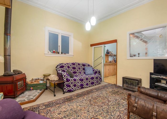  at 17 Burns Street, Port Chalmers, Dunedin