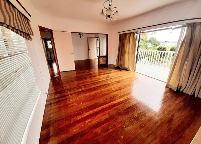  at 27 Norman Road, Takapuna, North Shore City, Auckland