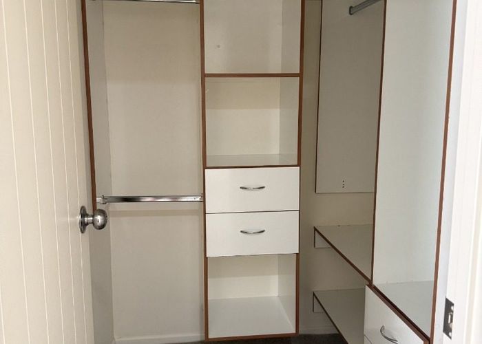  at 2 Moravale Lane, Flat Bush, Manukau City, Auckland