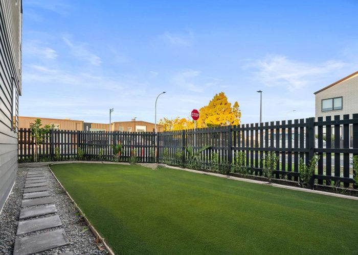  at 1/10 Scott Road, Hobsonville, Waitakere City, Auckland