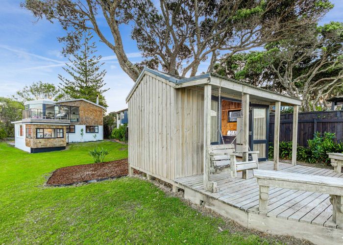  at 68 Cliff Road, Torbay, Auckland