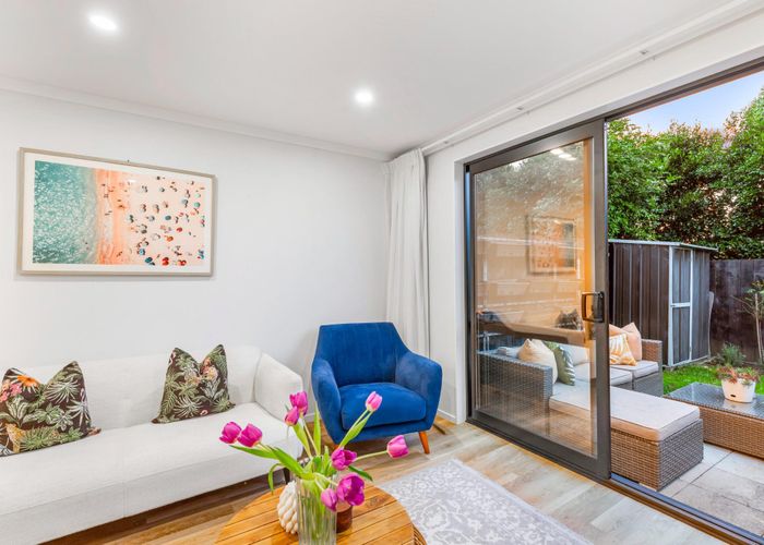  at 32 Wharara Lane, Massey, Waitakere City, Auckland