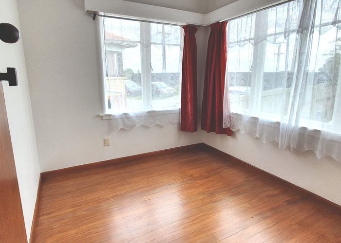  at 433 Mount Albert Road, Mount Roskill, Auckland