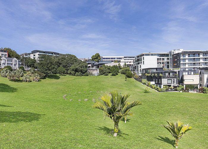  at 2D/121 Newton Road, Eden Terrace, Auckland