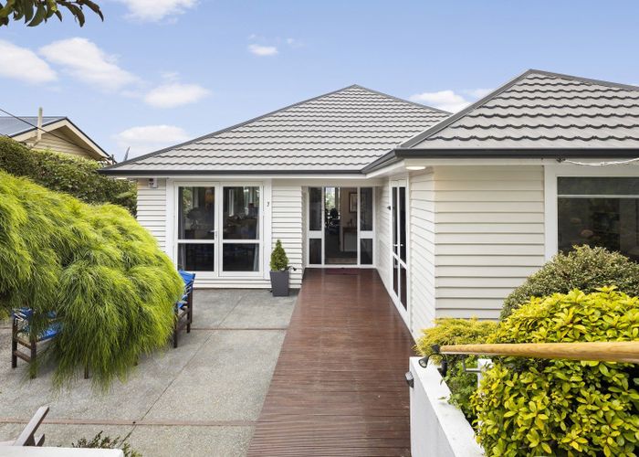  at 7 Mertoun Terrace, Highbury, Wellington