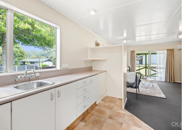  at 1/23 Gemstone Drive, Birchville, Upper Hutt
