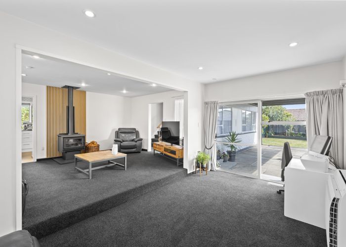  at 241 Shortland Street, Aranui, Christchurch City, Canterbury